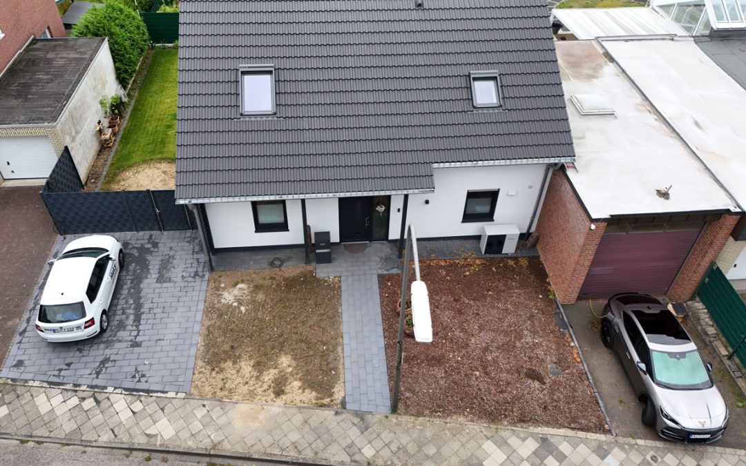 Außenanlage & Vorgarten – Der Baustellenlook verschwindet endlich!